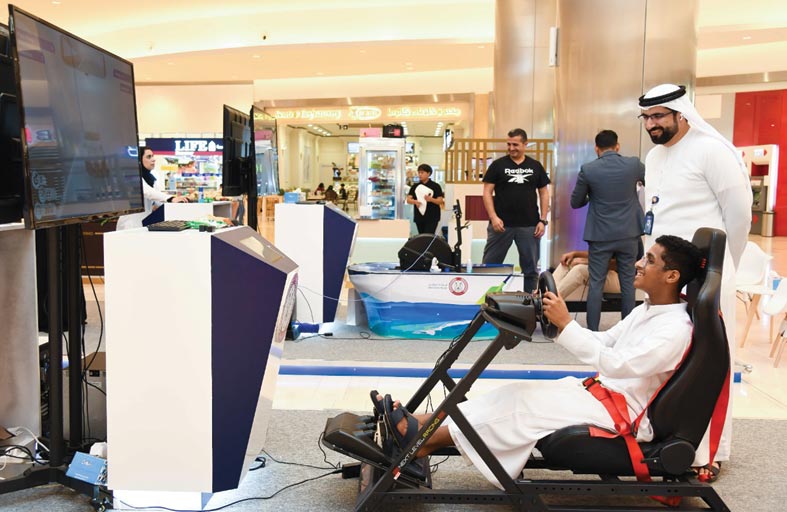 شرطة أبوظبي تنظم معرضًا للتدريب الافتراضي