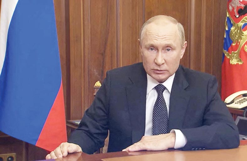 بوتن يعلن التعبئة العسكرية .. وليتوانيا تستنفر