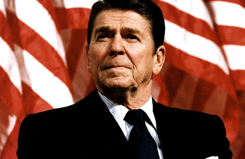 بوليتيكو: الحزب الجمهوري يبحث عن ريغان جديد