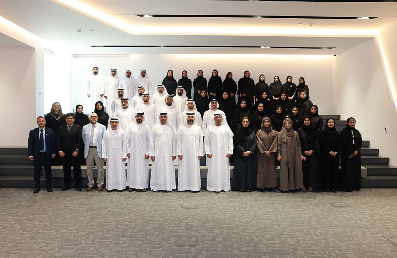 بلدية دبي تخرج الدفعة الأولى من مواهب المستقبل بالتعاون مع الجامعة الأمريكية في الشارقة