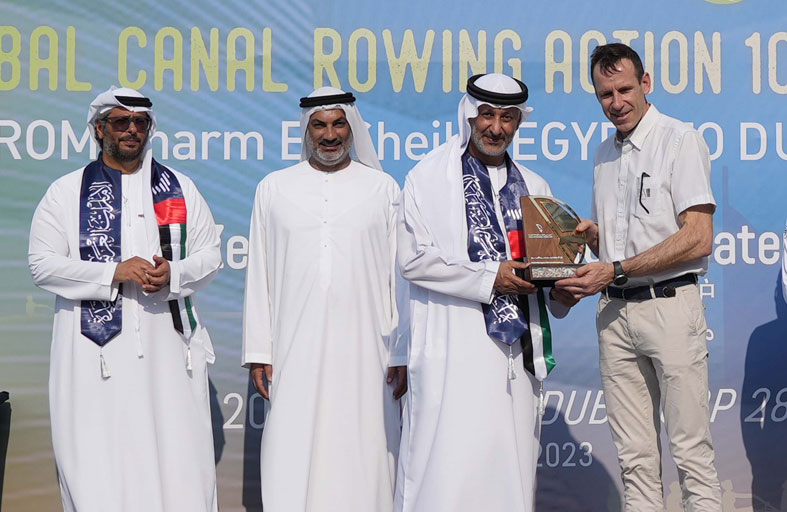 جان كريستوف: شواطئ الإمارات محفزة لنشر التجديف البحري