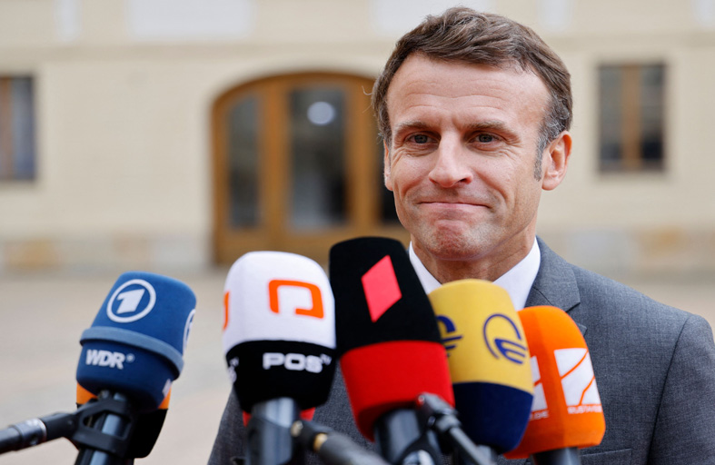 ماكرون يحضر قمة آسيا المحيط الهادي