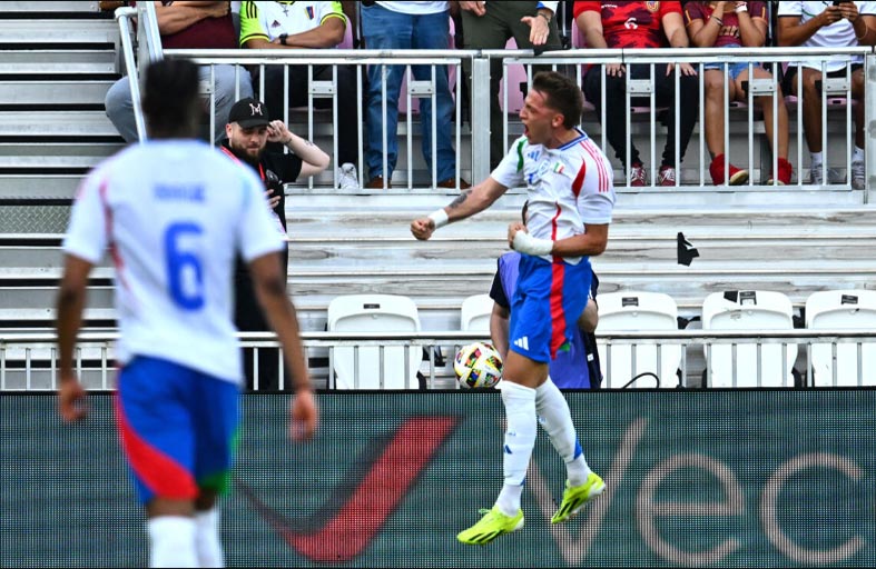 ريتيغي يقود إيطاليا إلى فوز صعب على فنزويلا 