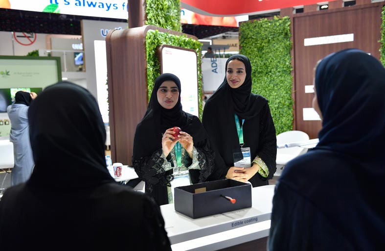 طلاب جامعة الإمارات يبتكرون مشاريع تعزز الأمن الغذائي والاستدامة