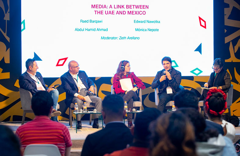 صحفيون وأدباء يؤكدون قوة الإعلام في ردم الفجوة بين الثقافة اللاتينية ونظيرتها العربية 