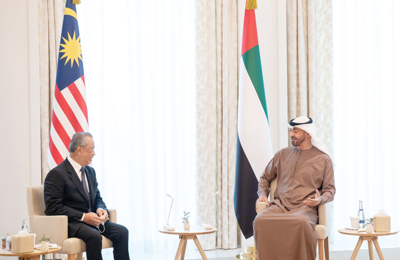 محمد بن زايد يؤكد أهمية الاستفادة من التجارب التنموية المتميزة والملهمة 