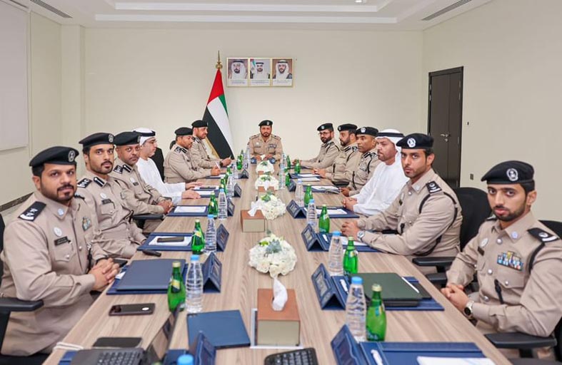 لجنة القيادة العليا لشرطة الشارقة تناقش عدداً من المحاور الأمنية