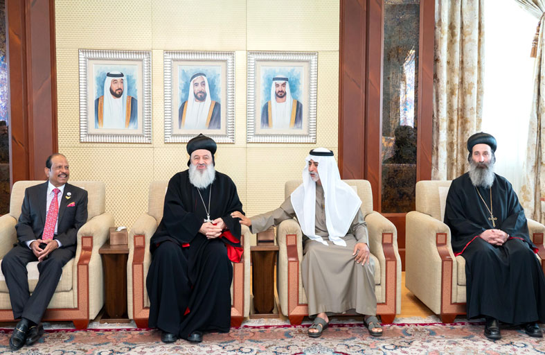 نهيان بن مبارك يستقبل الرئيس الأعلى للكنيسة السريانية الأرثوذكسية في العالم