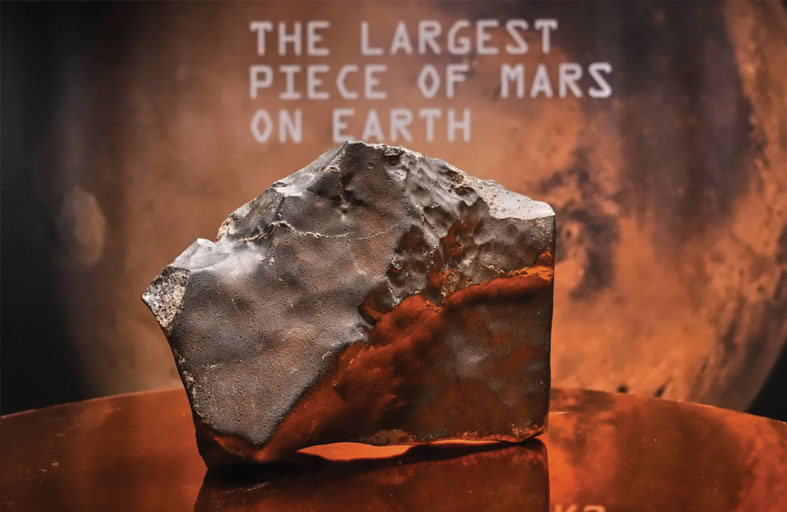 قطعة من المريخ في مزاد 