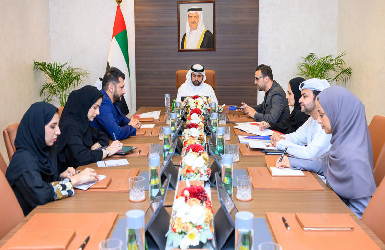 محمد الشرقي يلتقي فريق «الفجيرة للفنون القتالية».. ويهنئ فارس البلوشي لحصوله على ذهبية «آسيا» للمبارزة