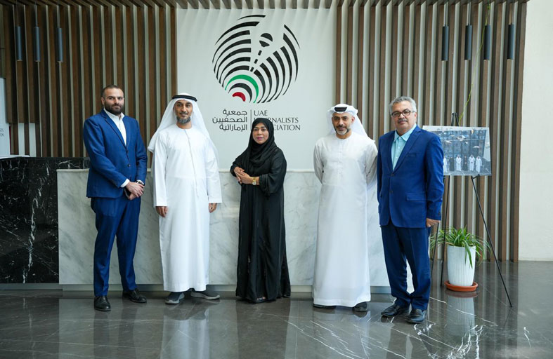 جمعية الصحفيين الإماراتية توقع مذكرة تفاهم مع سهيل للحلول الذكية وكيو 2 
