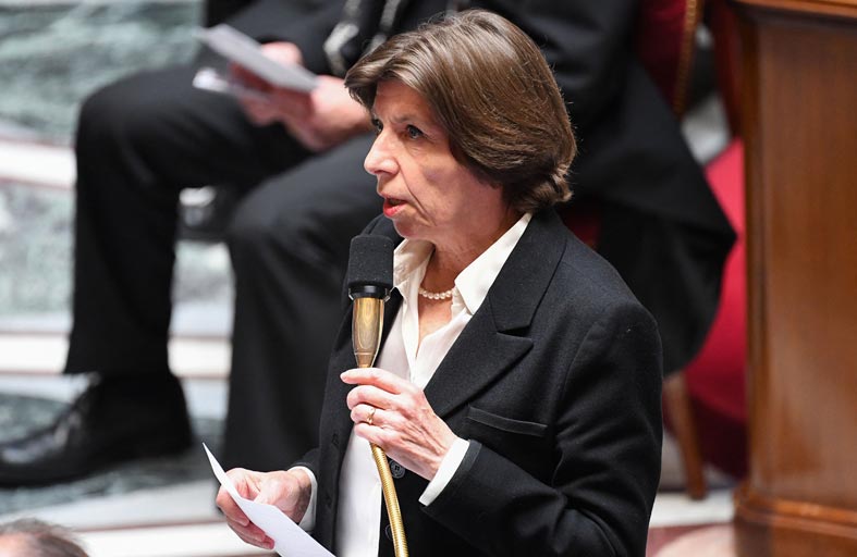 وزيرة الخارجية الفرنسية: الهجوم المفترض على الكرملين «غريب» 