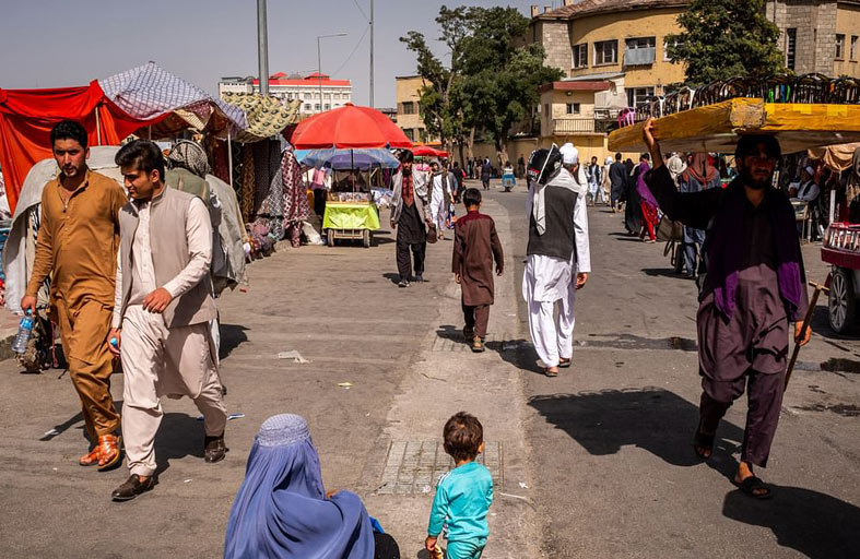 بلومبرغ: على باكستان التخلي عن اعتبار «طالبان» رافعة