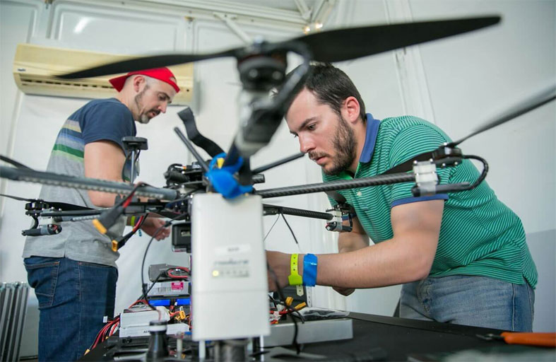 جامعة خليفة تنظم الندوة الأولى من نوعها لـتحدي محمد بن زايد العالمي للروبوت 