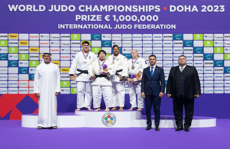 اليابان استحقت اللقب والقاطرة البشرية يقود فرنسا للوصافة