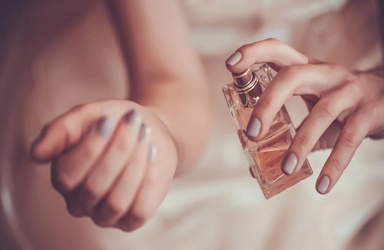 القليل من العطر ...لتفادي الالتهاب الضوئي