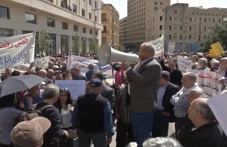 ولادات ووفيات من دون أوراق.. وجه جديد لأزمة لبنان
