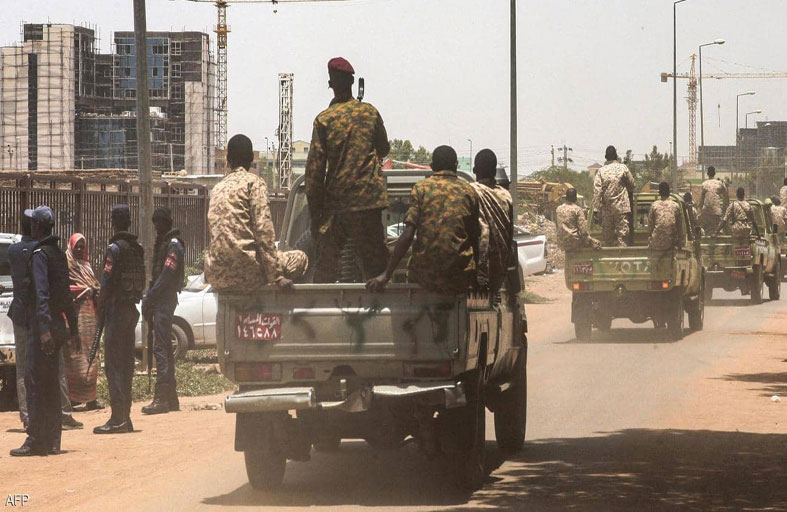 إفراغ الخرطوم من «مسلحي الحركات».. مخاوف بعد القرار الجريء