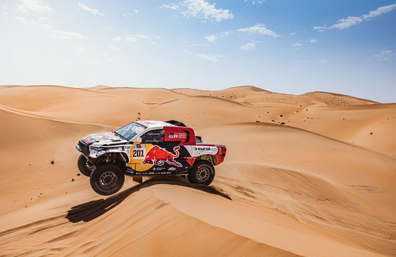 «رالي أبوظبي الصحراوي» فرصة التعويض للعطية والراجحي بعد وداع «داكار»