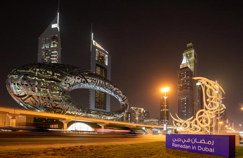 دبي تتألق بأجواء رمضانية رائعة في شوراعها و وجهاتها الشهيرة