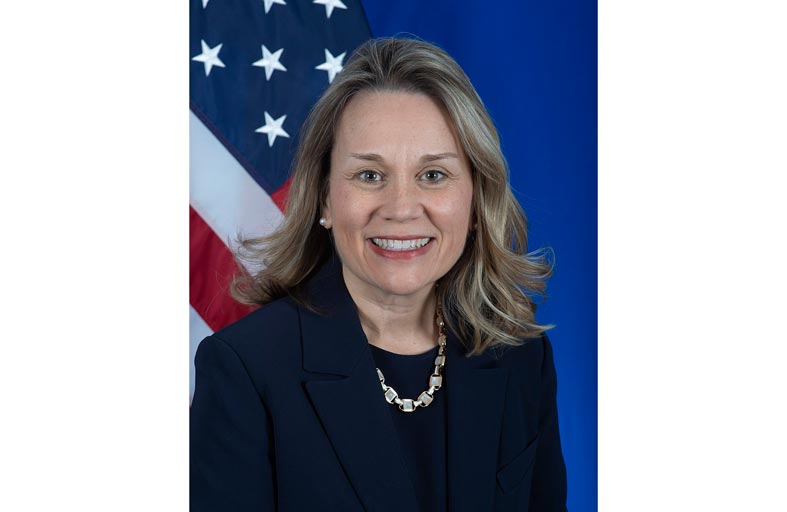 فايننشال تايمز: روسيا والصين تقوضان الناتو