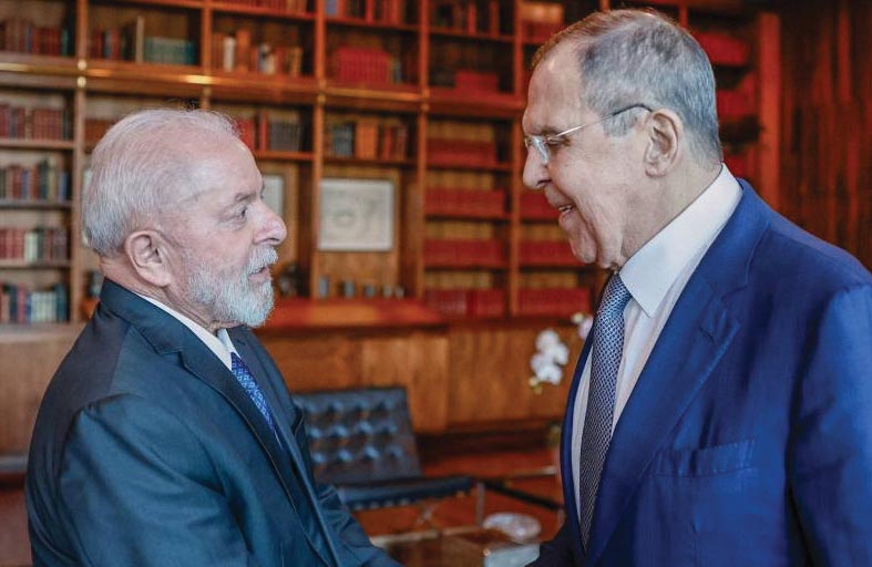   الرئيس البرازيلي يلتقي وزير الخارجية الروسي 