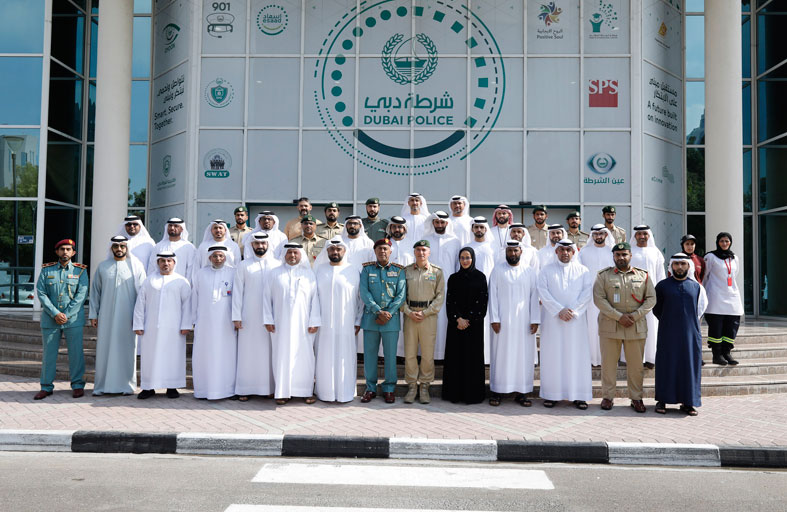 شرطة دبي تعقد لقاءً مع مديري الأزمات والكوارث في دبي