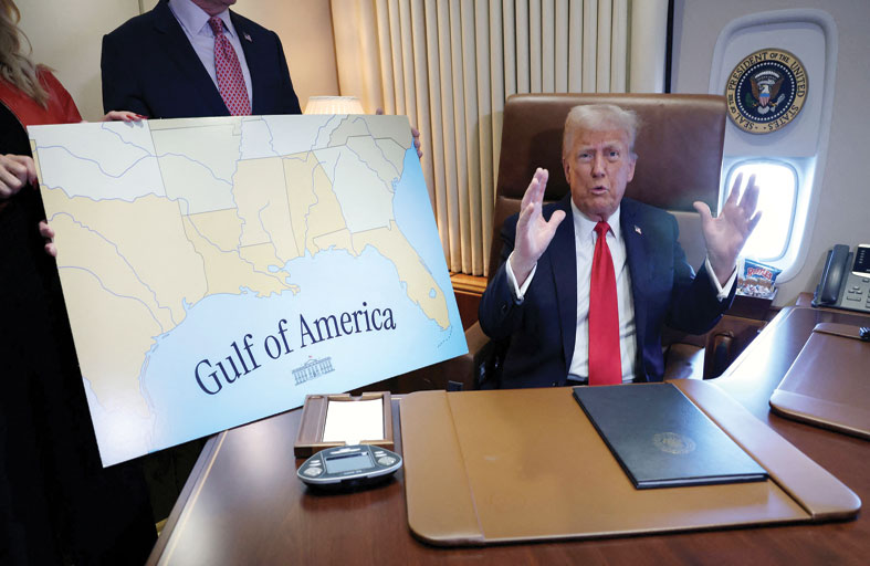 ترامب يجدد التزامه شراء غزة وامتلاكها وعدم عودة سكانها !