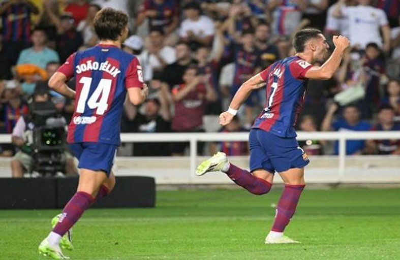 867 يوماً على آخر هدف لبرشلونة من ركلة حرة