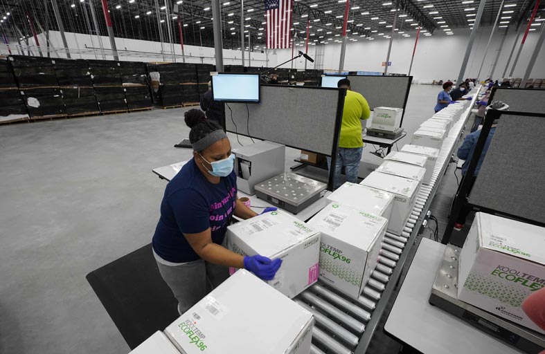 بدء توزيع لقاح مودرنا ضمن حملة تطعيم موسعة بأمريكا 