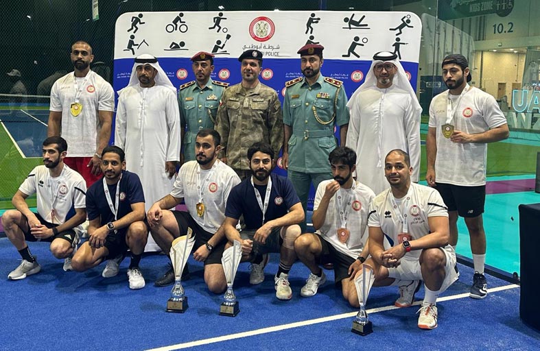 شرطة أبوظبي تكرم الفائزين ببطولة «البادل تنس»