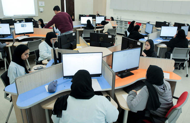 انطلاق اختبارات الذكاء لأوائل جائزة الإمارات للعلماء الشباب بمشاركة 4 آلاف من طلبة المدارس