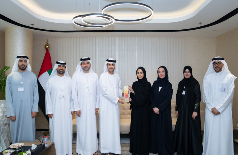 «الاتحادية للموارد البشرية» تكرم «التربية والتعليم» و «الإمارات للخدمات الصحية» بشارات جاهز