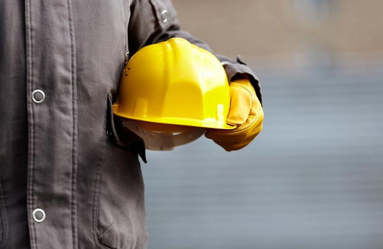 للعام العشرين على التوالي ..بدء تطبيق حظر العمل وقت الظهيرة السبت