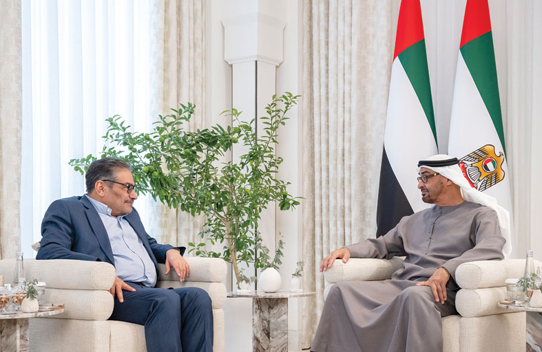 رئيس الدولة يستقبل أمين المجلس الأعلى للأمن القومي الايراني