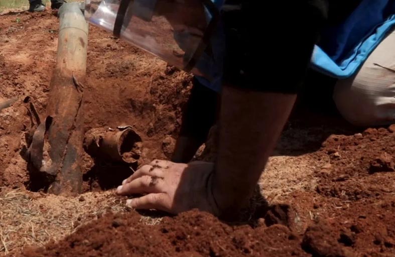 بنغازي تعاني من مخلفات الحروب والذخيرة الحية