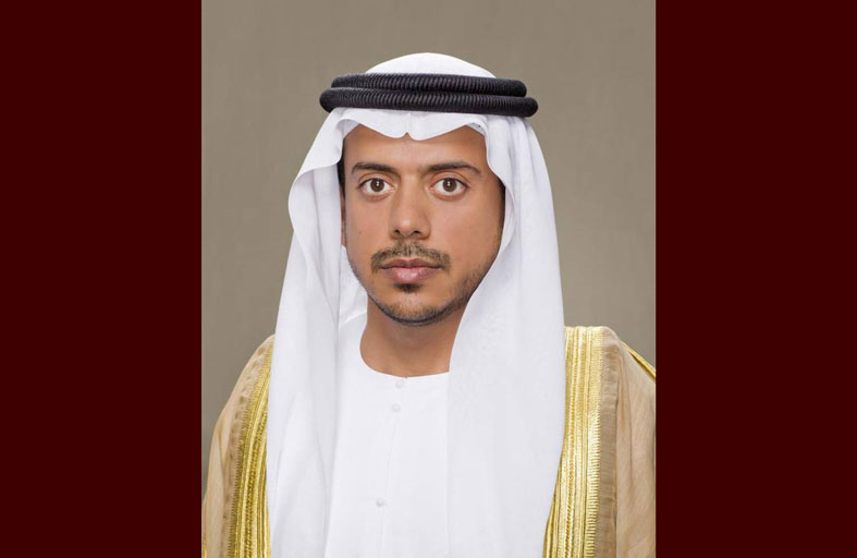 سلطان بن طحنون: علمِ دولتِنا الحبيبةِ رمزُ عزّتنا وفخرنا