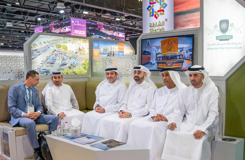 نادي الشارقة للسيارات القديمة يستعرض أهم مشاريعه التطويرية في سوق السفر العربي