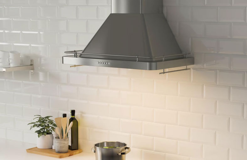 شفاط مطبخ يبتلع لصاً 