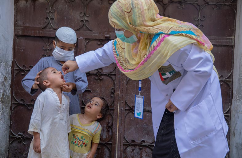 ضمن مبادرة محمد بن زايد .. تنفيذ أول حملة على مستوى العالم لتطعيم الأطفال ضد شلل الأطفال في ظل كورونا