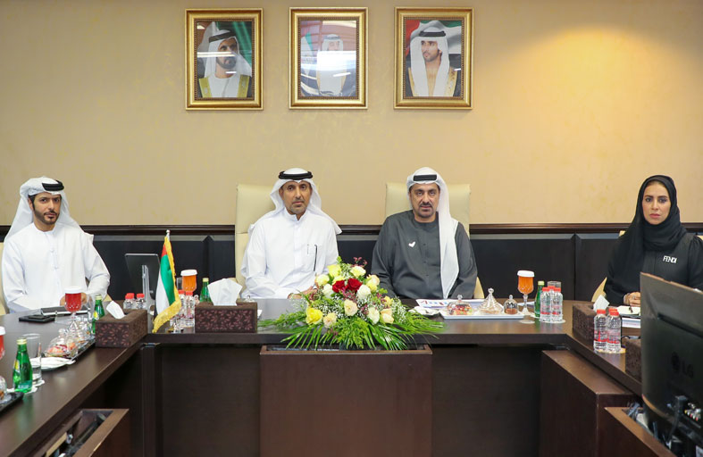 اللواء بالهول يطلع على ممارسات ومبادرات مؤسسة دبي لخدمات الإسعاف