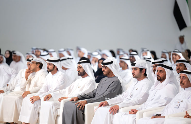 محمد بن زايد ومحمد بن راشد يشهدان اختتام أعمال الاجتماعات السنوية لحكومة الإمارات