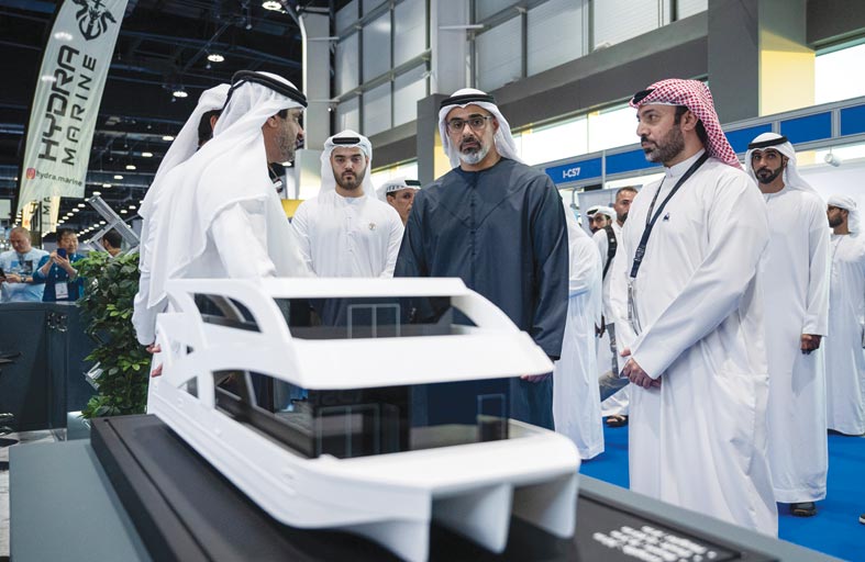 خالد بن محمد بن زايد يزور معرض أبوظبي الدولي للقوارب في دورته السادسة 