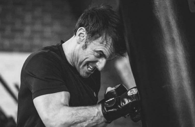 رسـالة إلى بـوتين أم مناصــرة لأولمبيــاد باريـــس 2024  ؟