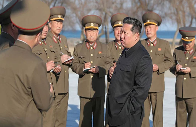 كيم يدعو لتعزيز قوة الردع العسكري لكوريا الشمالية