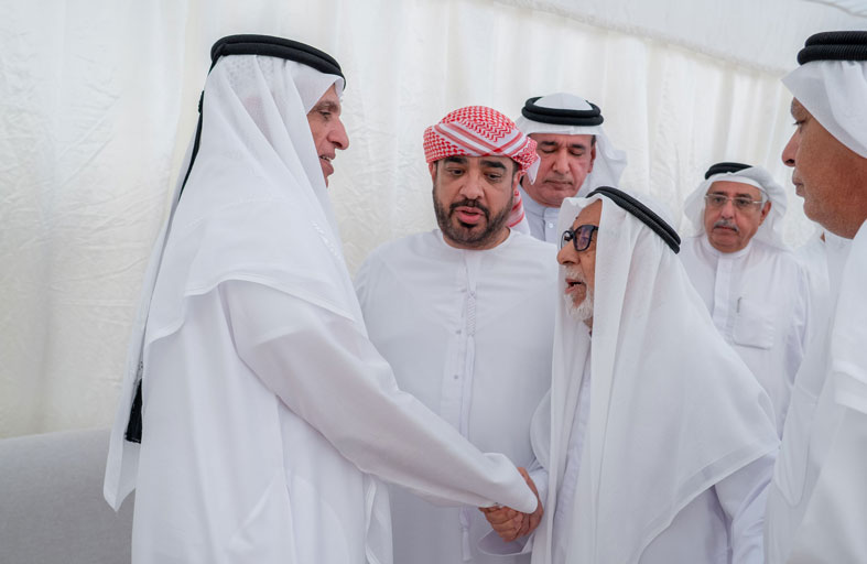 سعود بن صقر يقدم واجب العزاء في وفاة عبدالله عبدالله أحمد النعيمي