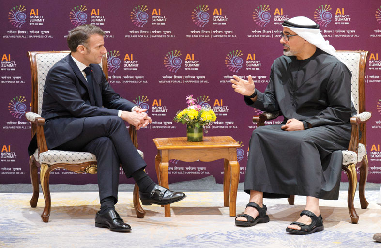 ولي عهد أبوظبي والرئيس الفرنسي يبحثان آفاق تعزيز التعاون الثنائي 