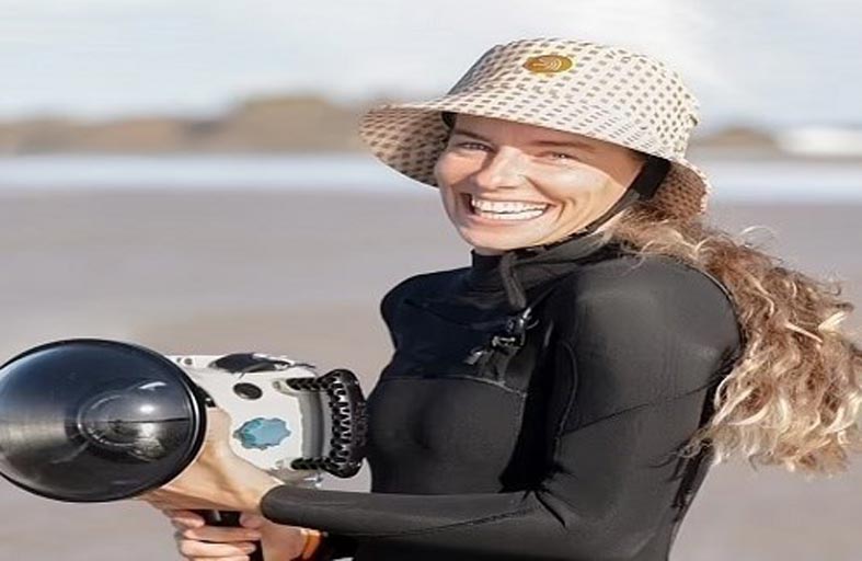 قبعة ثورية لحماية راكبي الأمواج من سرطان الجلد