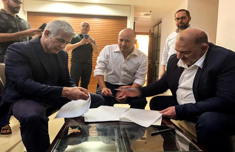 الائتلاف المناهض لنتانياهو يأمل في الفوز بثقة البرلمان 