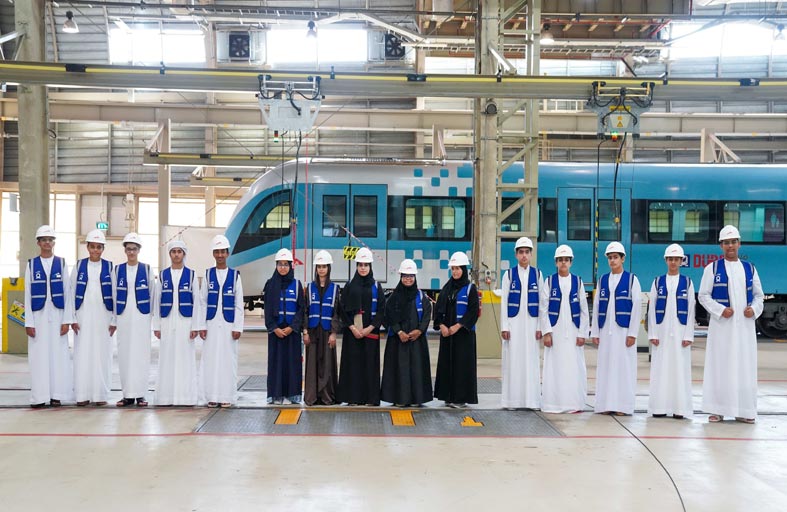 طرق دبي تطلق مبادرة الابتعاث الأكاديمي لـ 15 طالباً من مواليد 9-9-2009